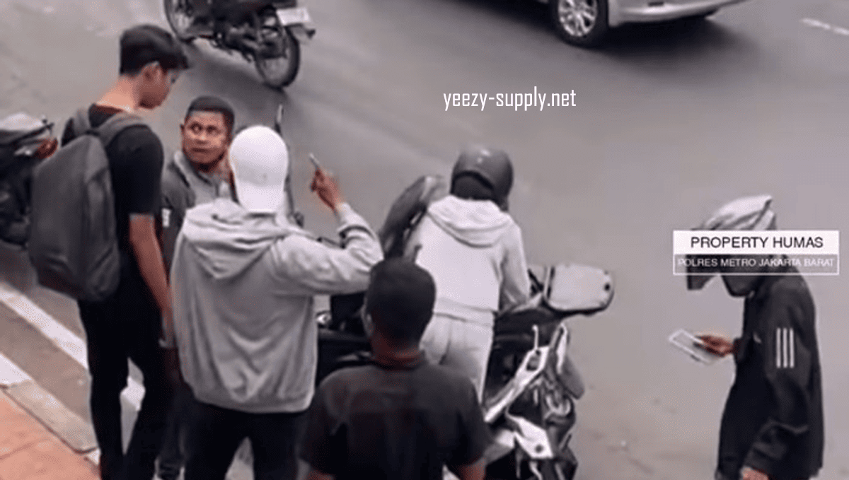 yeezy-supply